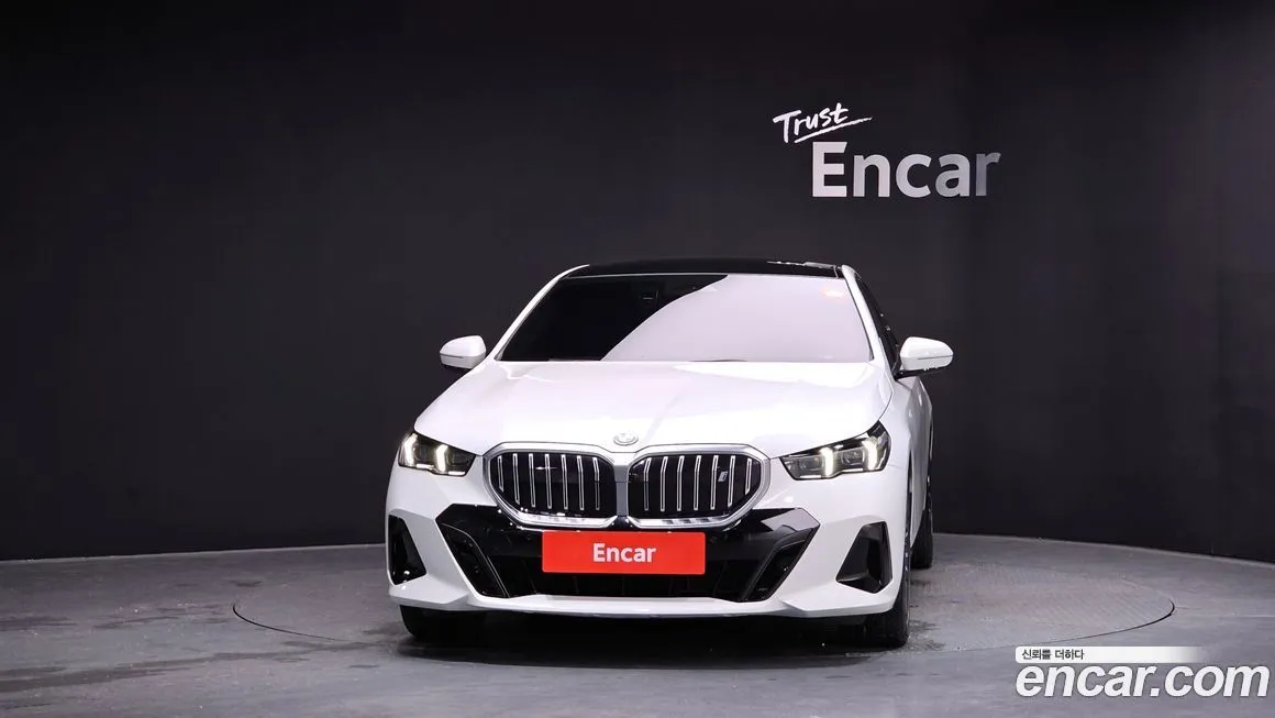 BMW i5 — фото 3