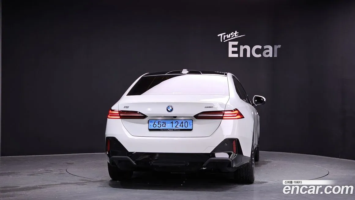 BMW i5 — фото 4
