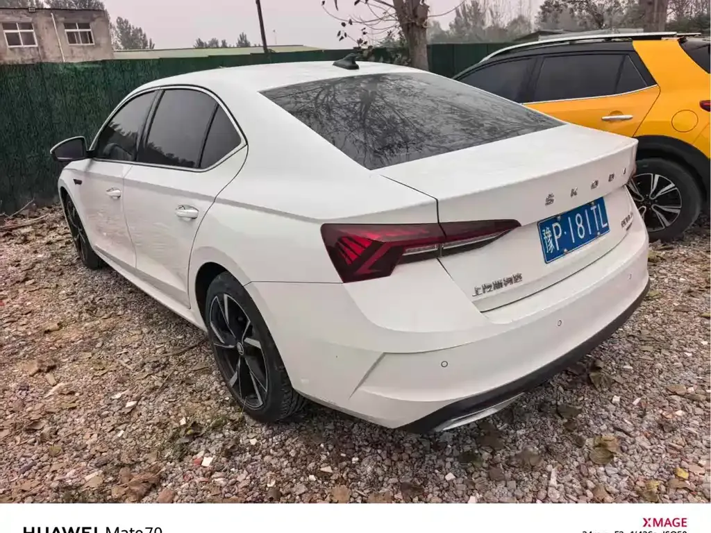 Skoda Octavia — фото 3