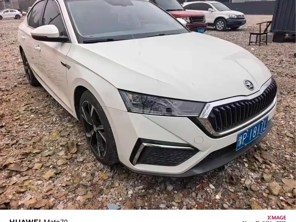 Skoda Octavia — фото 7