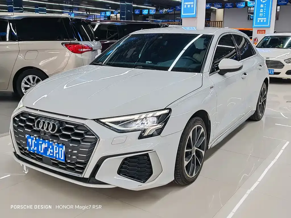 Audi A3 2022 из CN, фото 1