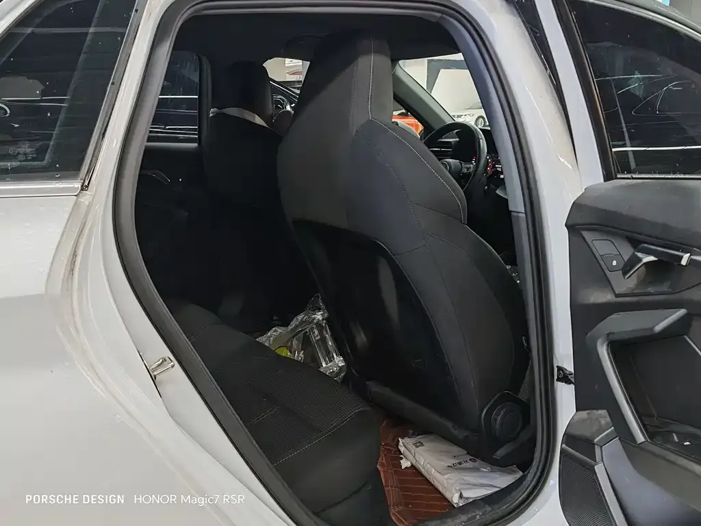 Audi A3 2022 из CN, фото 6