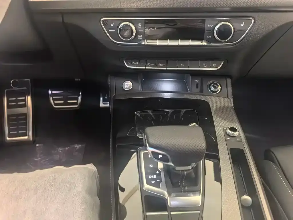 Audi Q5L 2025 из CN, фото 10