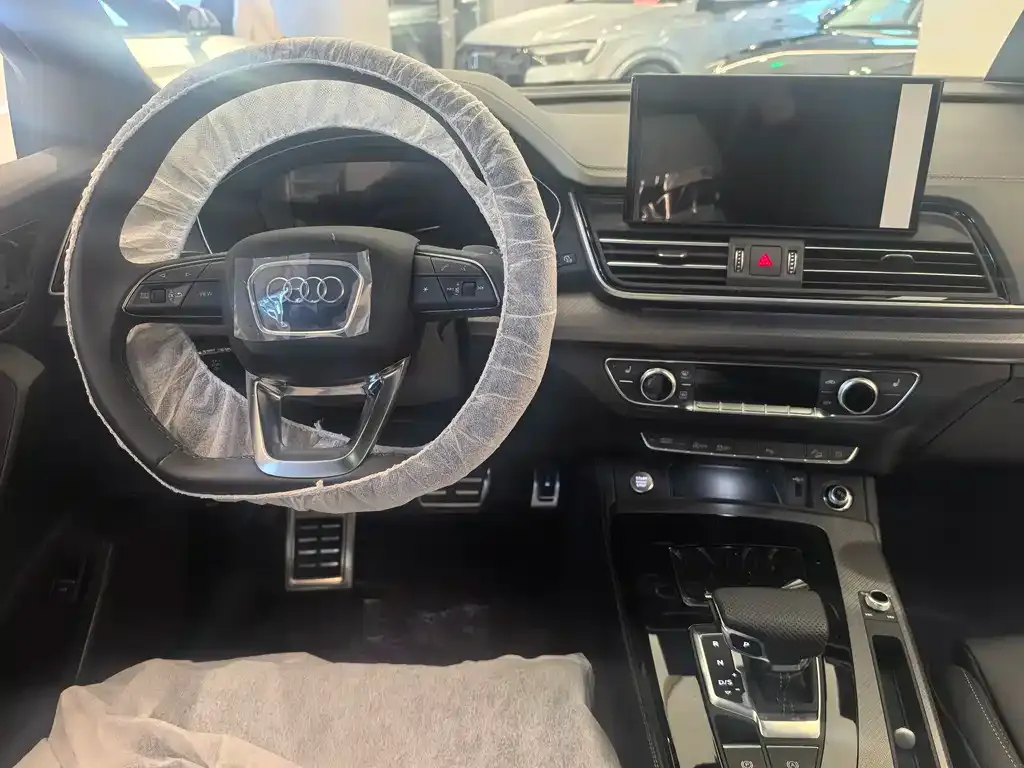 Audi Q5L 2025 из CN, фото 9