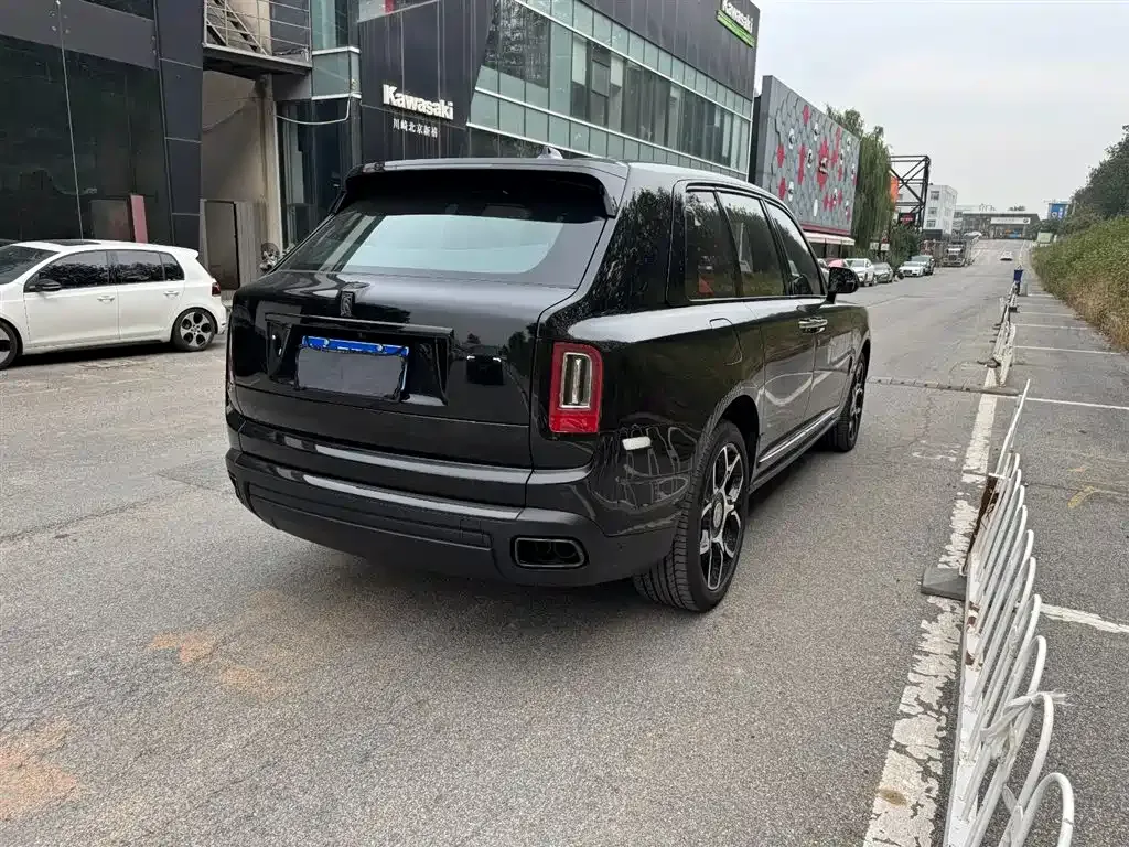 Rolls-Royce Cullinan 2022 из CN, фото 5