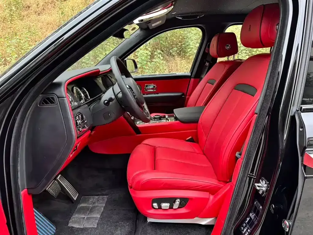 Rolls-Royce Cullinan 2022 из CN, фото 9