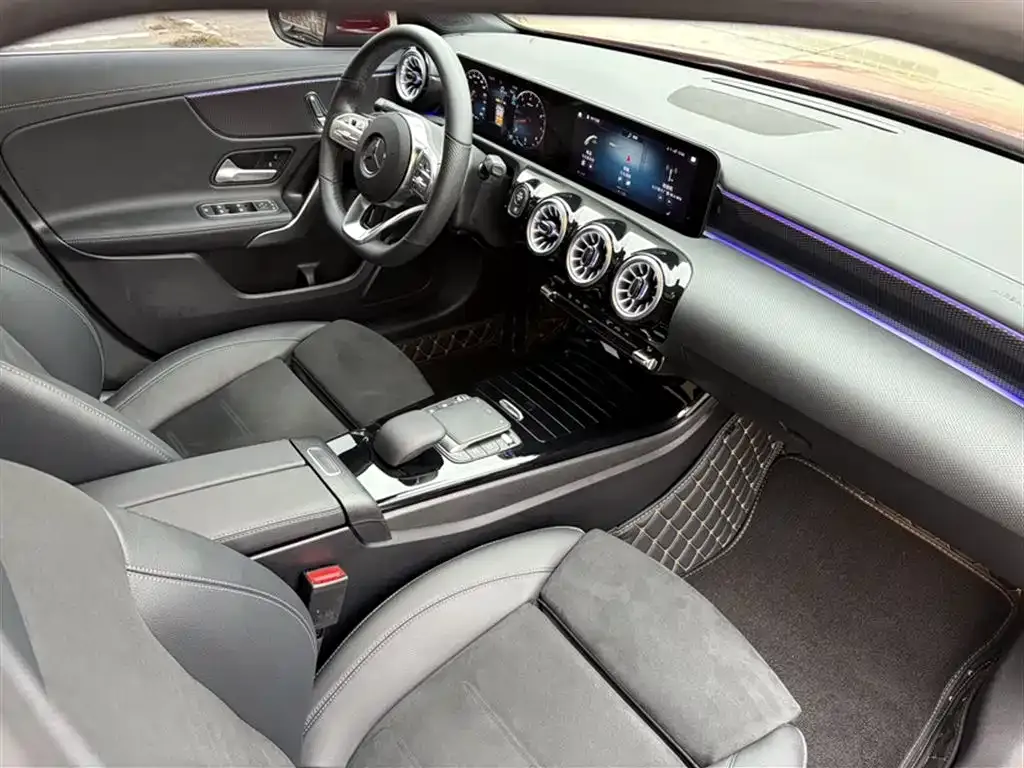 Mercedes-Benz A-Class — фото 10