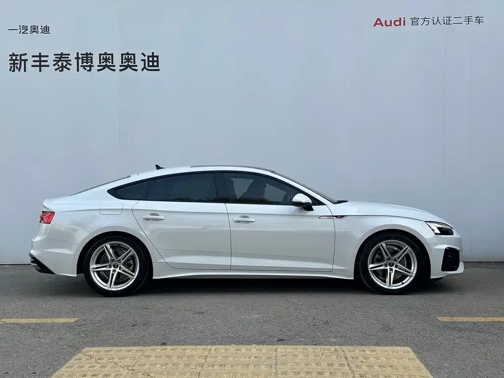 Audi A5 (Import) 2023 из CN, фото 3