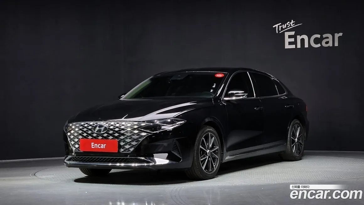 Hyundai Grandeur — фото 1