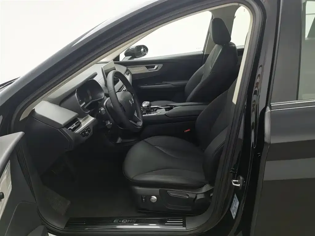 Hongqi E-QM5 2023 из CN, фото 10
