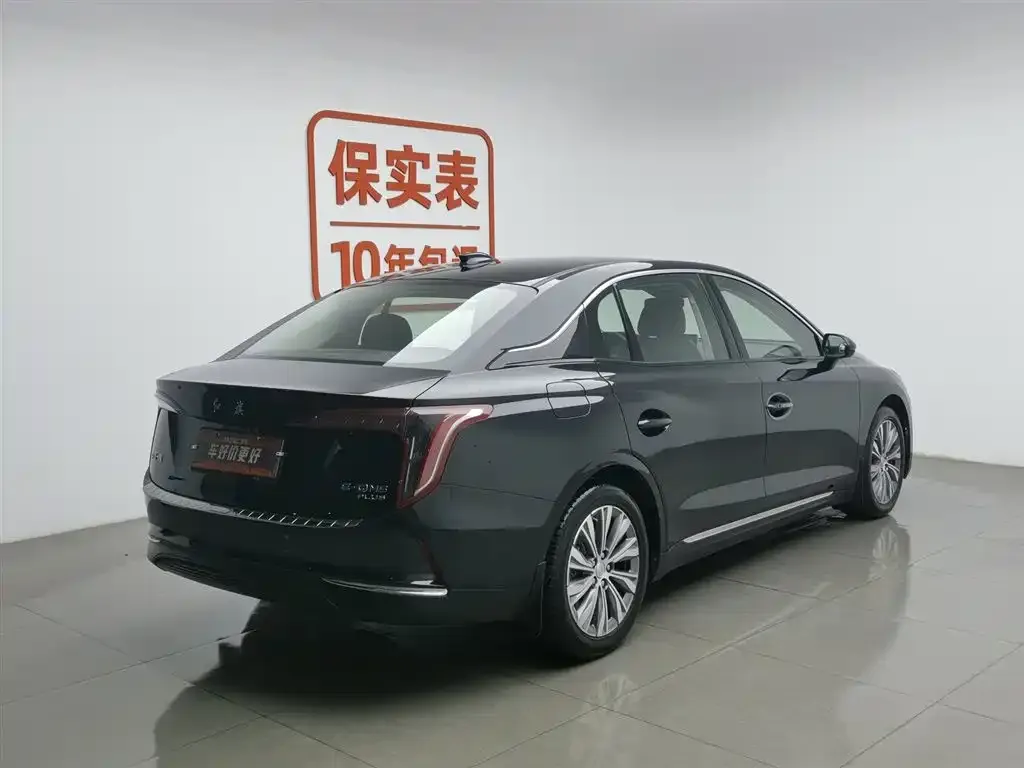 Hongqi E-QM5 2023 из CN, фото 2