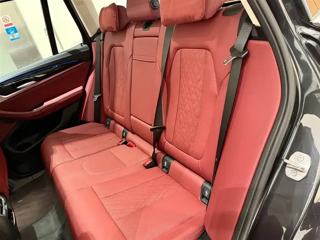BMW iX3 2025 из CN, фото 5