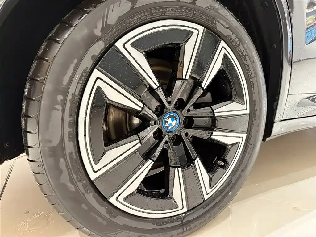 BMW iX3 2025 из CN, фото 9