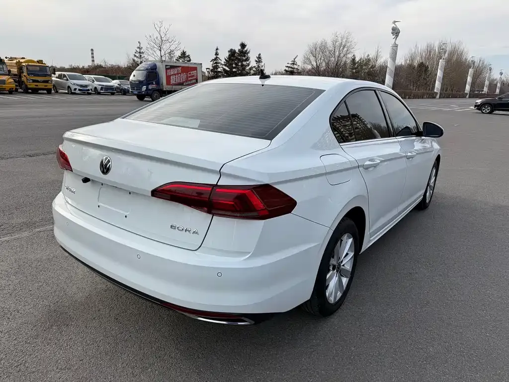 Volkswagen Bora 2022 из CN, фото 8