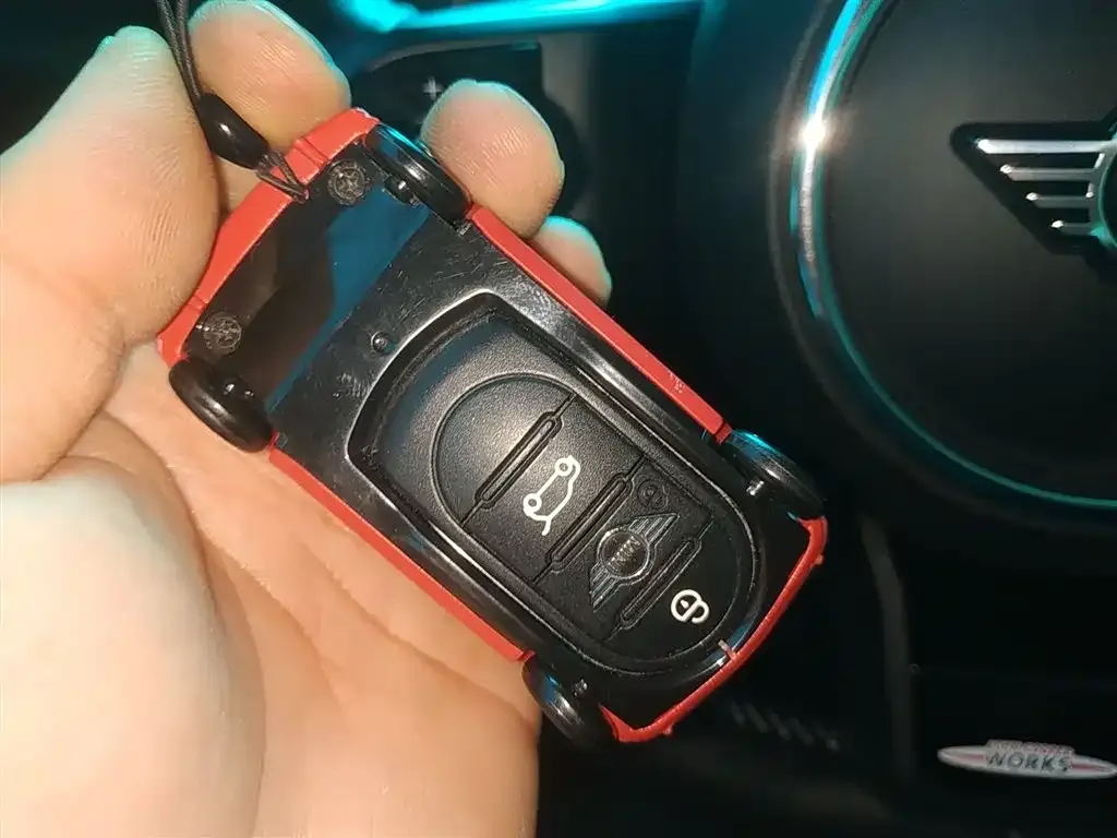MINI Cooper (3-door) 2021 из CN, фото 9