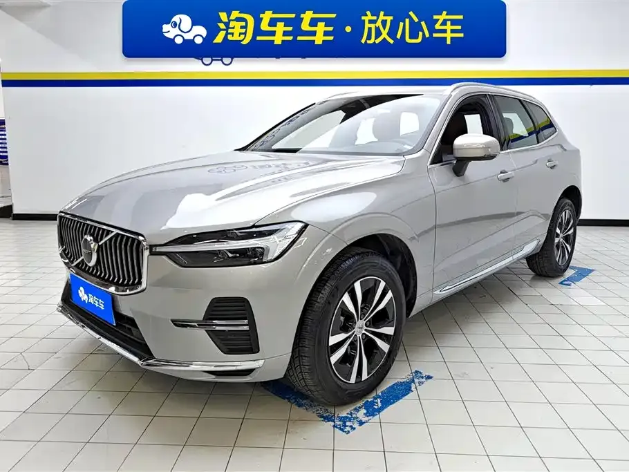 Volvo XC60 — фото 1