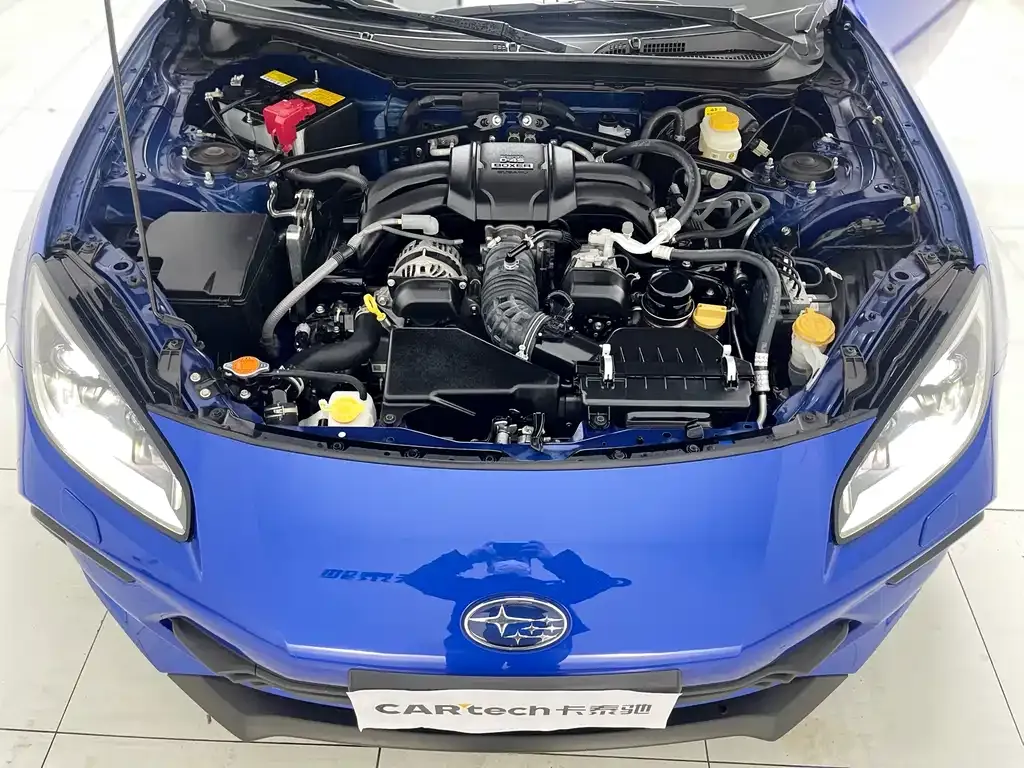 Subaru BRZ 2023 из CN, фото 10