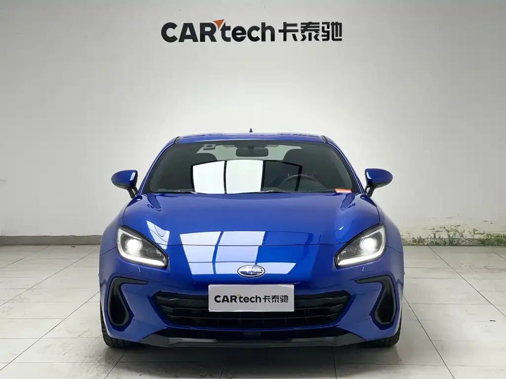 Subaru BRZ 2023 из CN, фото 2