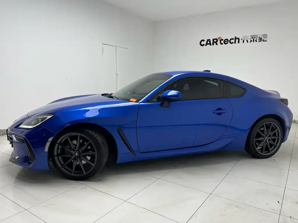Subaru BRZ 2023 из CN, фото 4