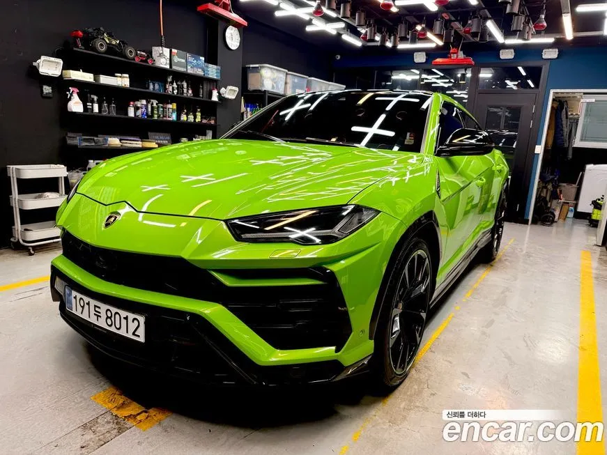 Lamborghini Urus