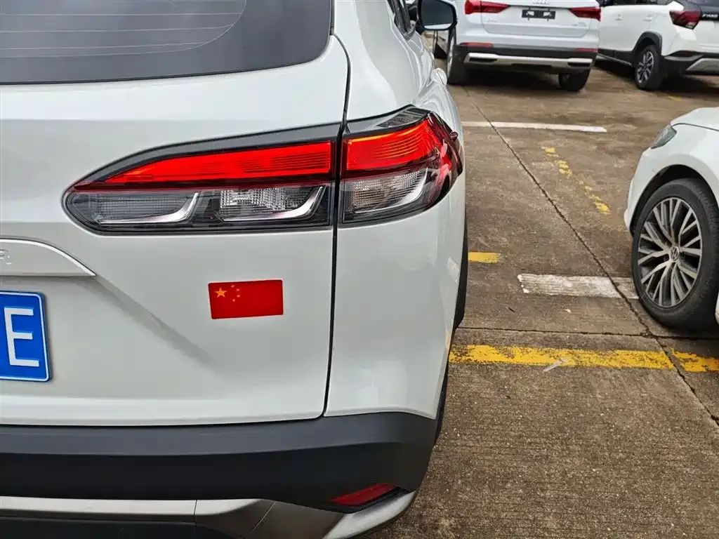 Toyota Frontlander 2023 из CN, фото 8
