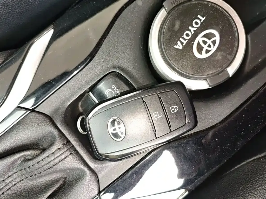 Toyota Frontlander 2023 из CN, фото 9