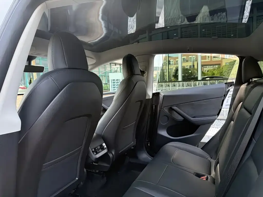 Tesla Model Y 2022 из CN, фото 10