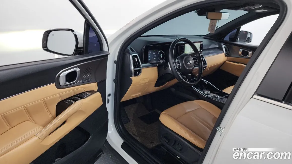 Kia Sorento — фото 10
