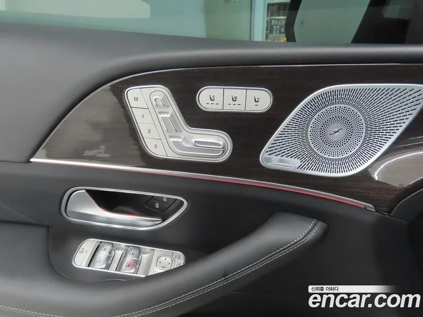 Mercedes-Benz GLE-Class — фото 10