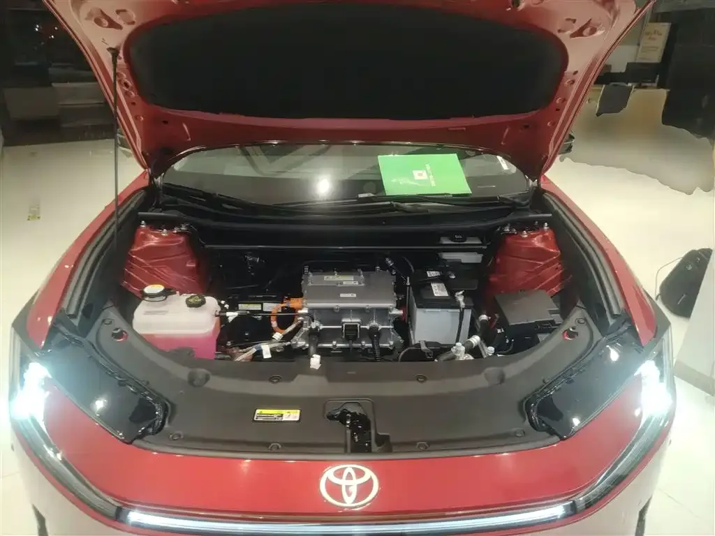 Toyota bZ5 2025 из CN, фото 9