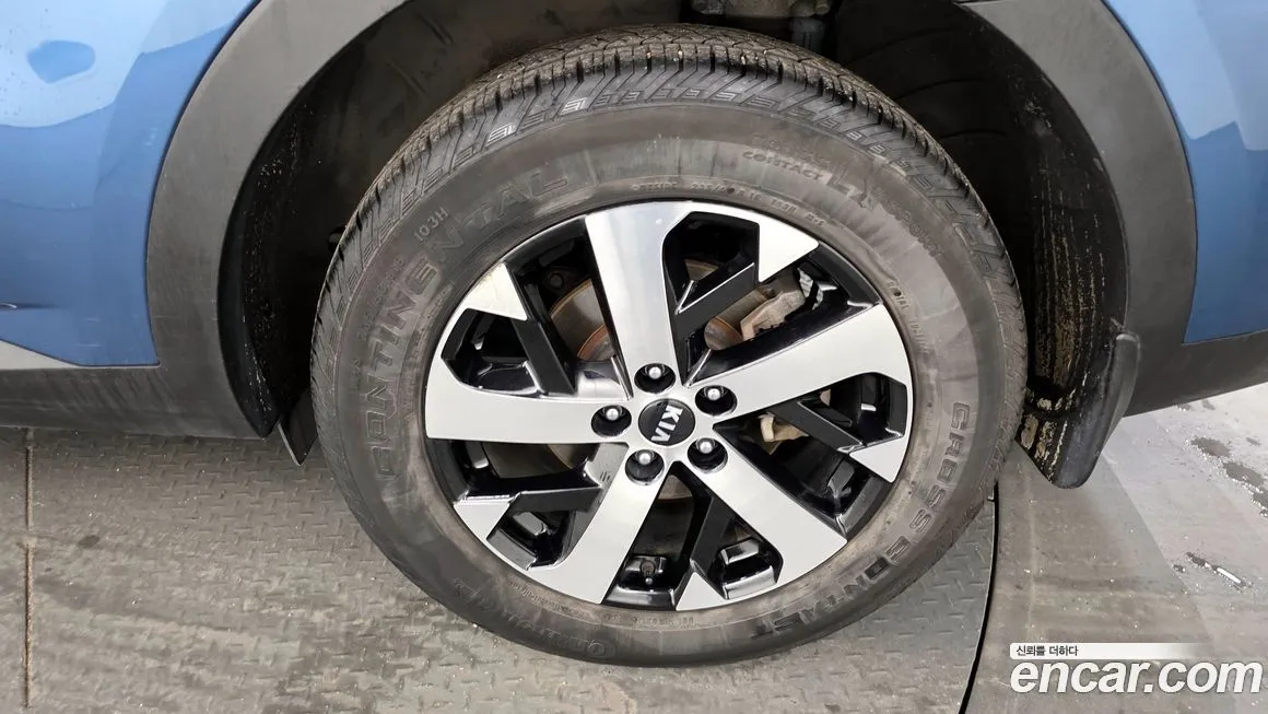 Kia Sorento — фото 5
