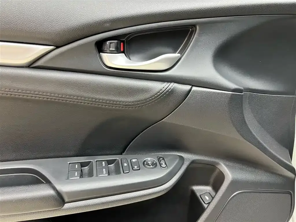 Honda Civic 2021 из CN, фото 5