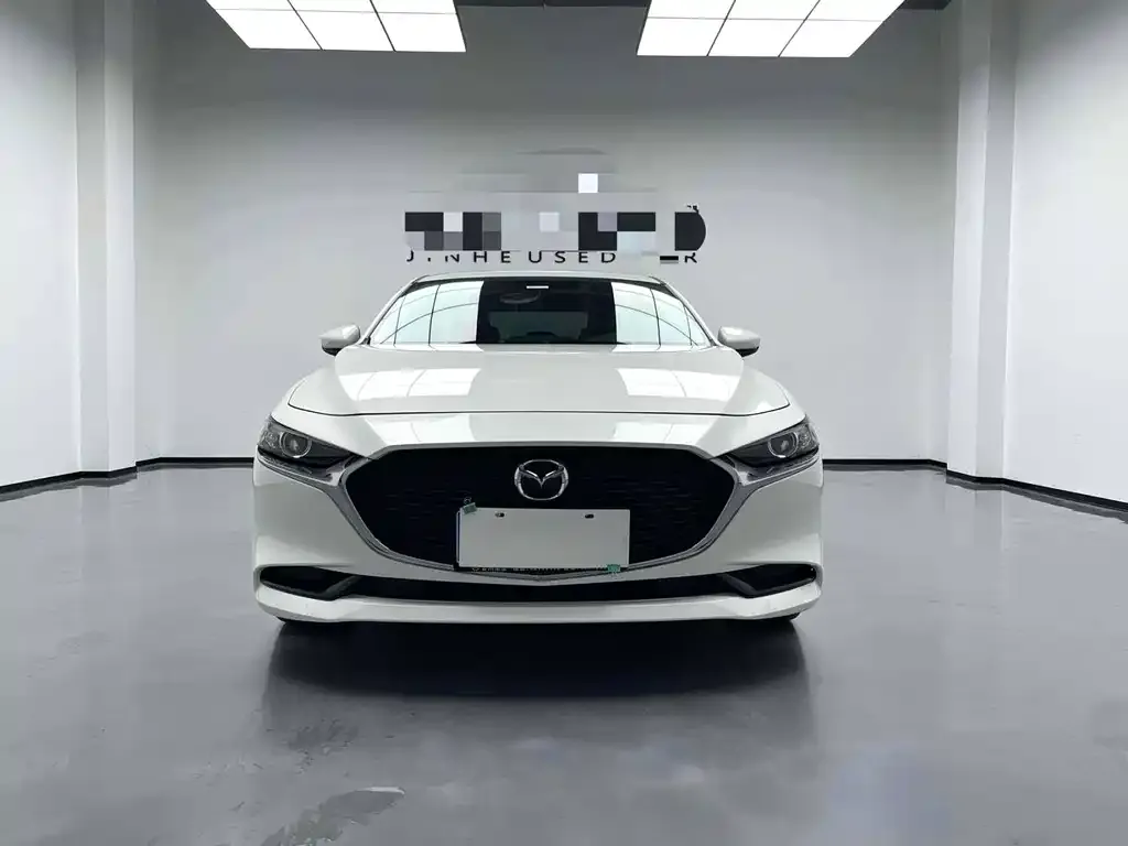 Mazda 3 Axela 2023 из CN, фото 3