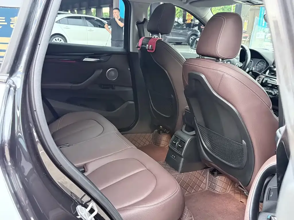 BMW X1 2022 из CN, фото 10