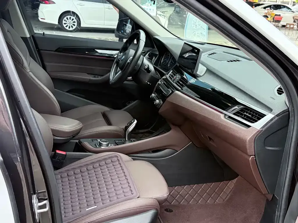 BMW X1 2022 из CN, фото 7