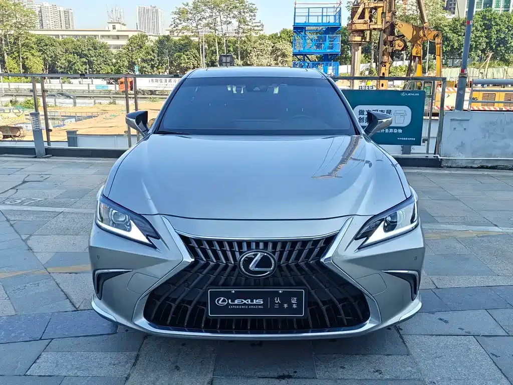 Lexus ES — фото 4