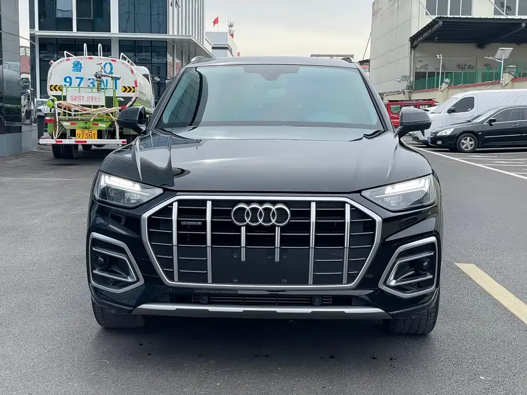 Audi Q5L 2021 из CN, фото 2