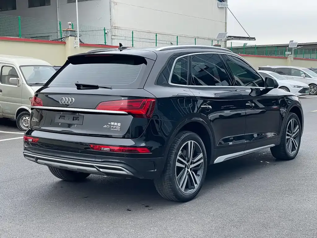Audi Q5L 2021 из CN, фото 4