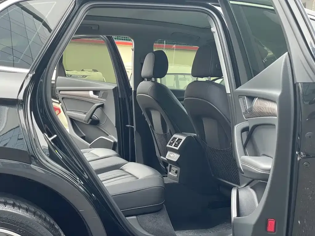 Audi Q5L 2021 из CN, фото 9