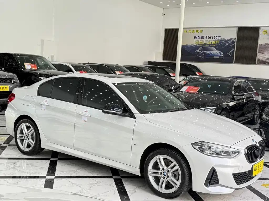 BMW 1 Series 2021 из CN, фото 2