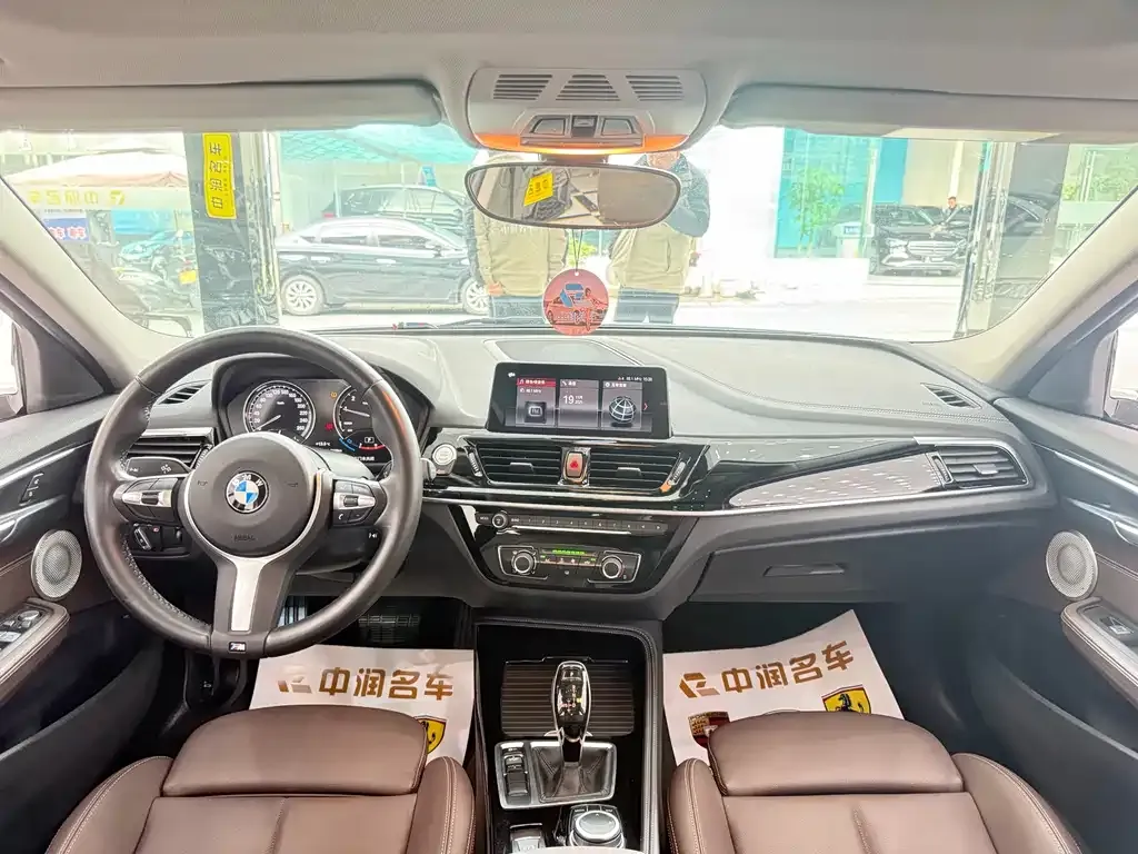 BMW 1 Series 2021 из CN, фото 9