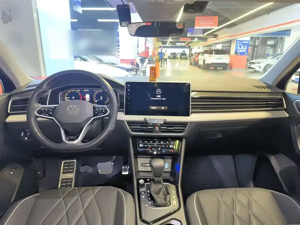Volkswagen Tiguan L 2022 из CN, фото 10