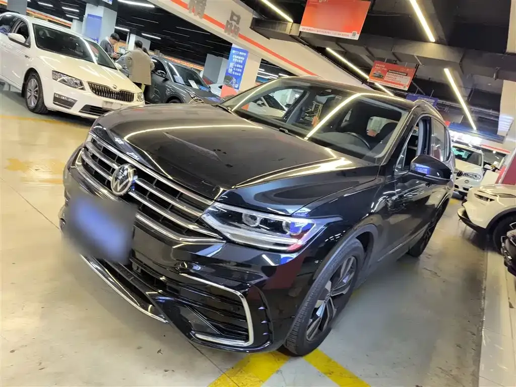Volkswagen Tiguan L 2022 из CN, фото 5