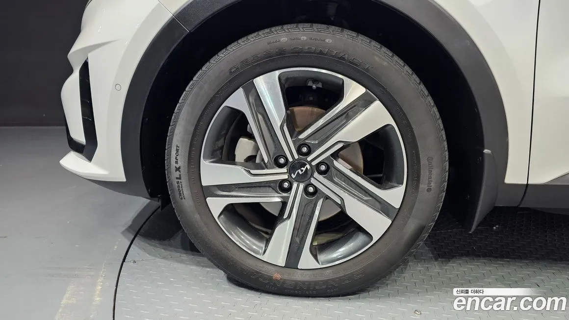 Kia Sorento — фото 5
