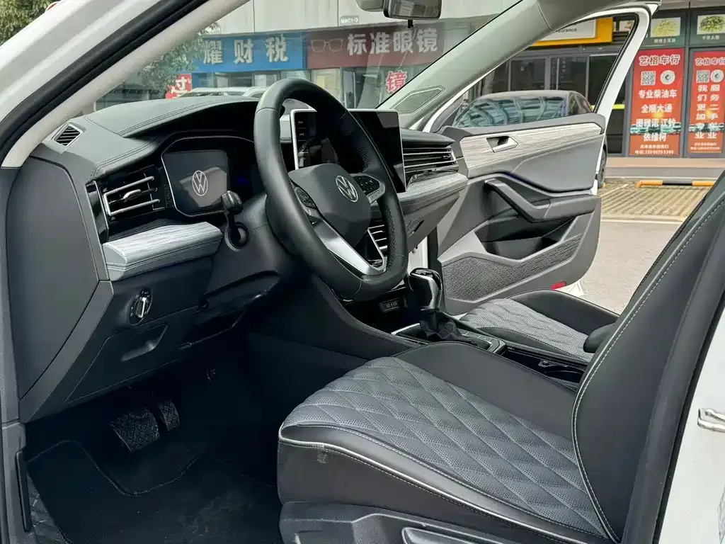 Volkswagen Sagitar 2024 из CN, фото 4
