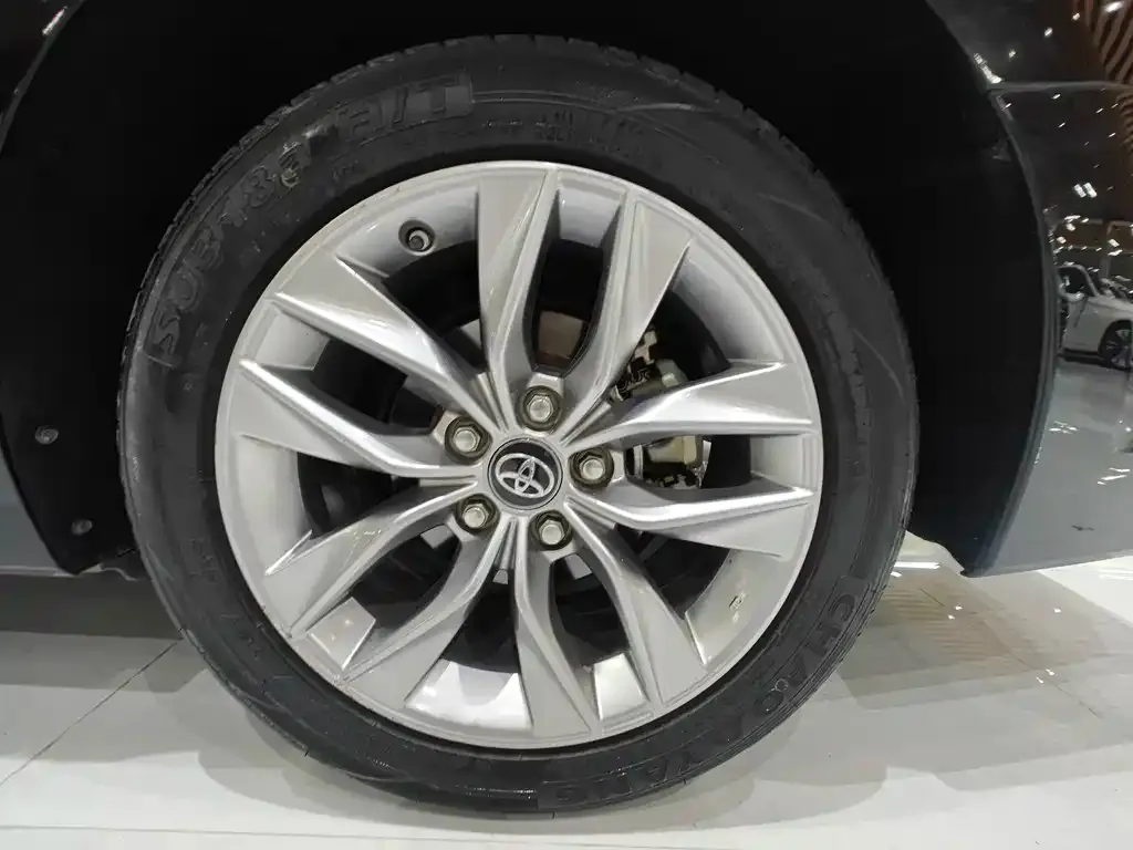 Toyota Avalon 2021 из CN, фото 6