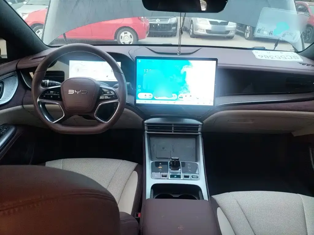BYD Seal — фото 10