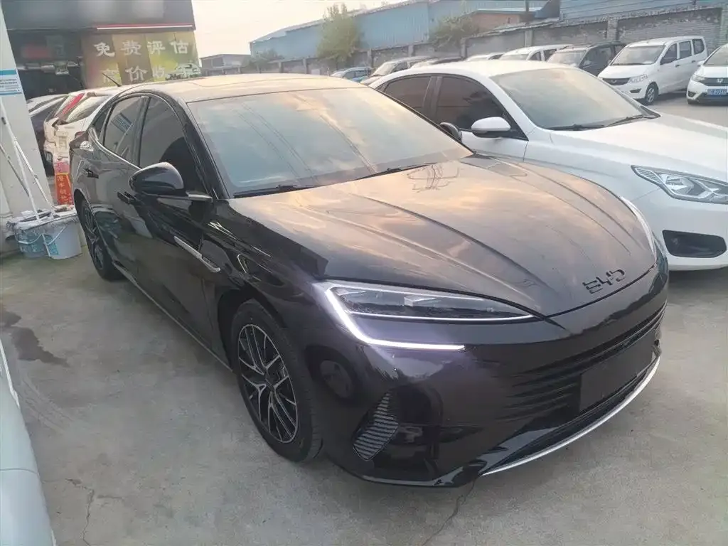 BYD Seal — фото 4