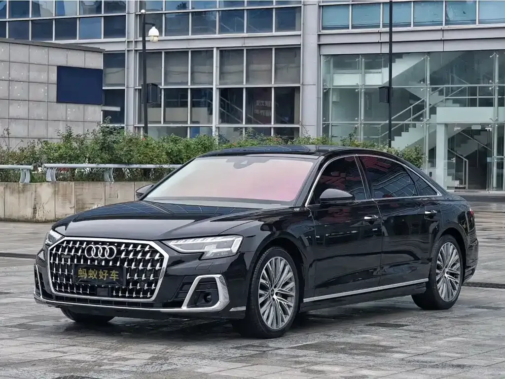 Audi A8 2022 из CN, фото 1
