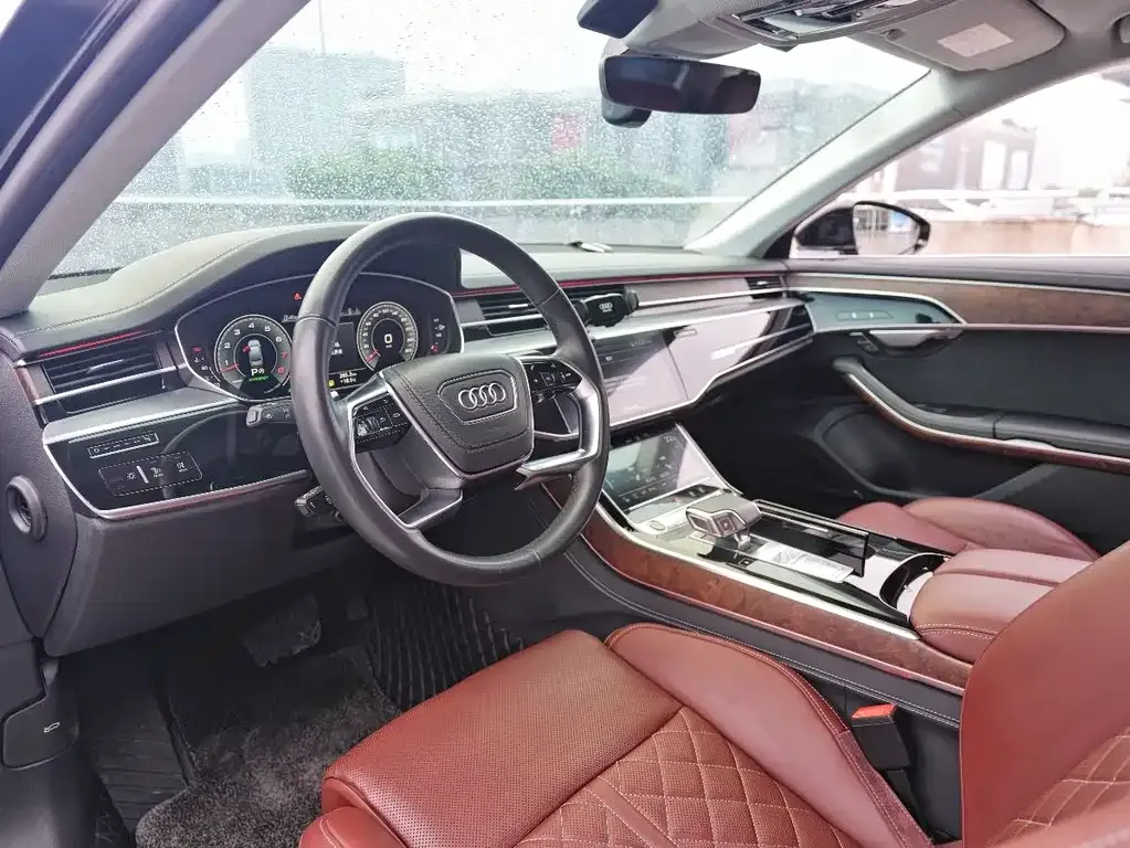Audi A8 2022 из CN, фото 10